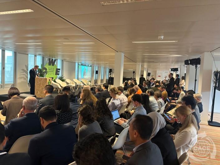 1714975860805961.jpg 1会议现场(1).jpg