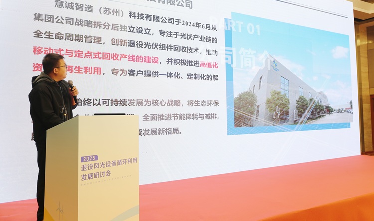 1760944323403861.jpg 张鑫.jpg